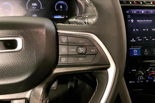 2024 Jeep Grand Cherokee Vehicle Photo in Kansas City, MO 64114