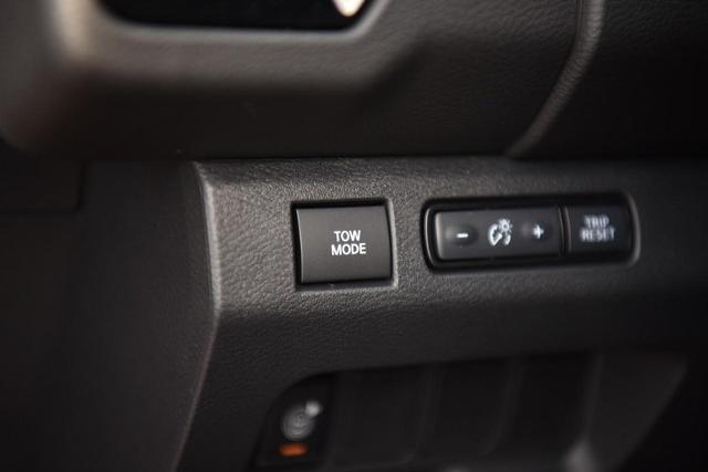 2025 Nissan Frontier Vehicle Photo in Ballwin, MO 63011