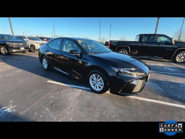 Used 2025 Toyota Camry XLE with VIN 4T1DAACK0SU016370 for sale in Fenton, MO