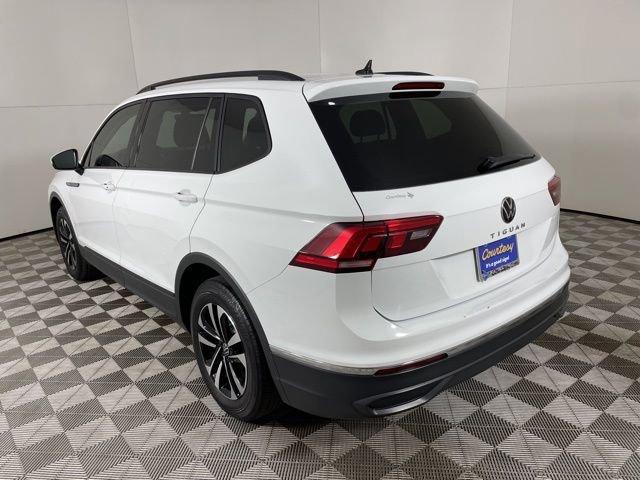 2023 Volkswagen Tiguan Vehicle Photo in PHOENIX, AZ 85014-3381
