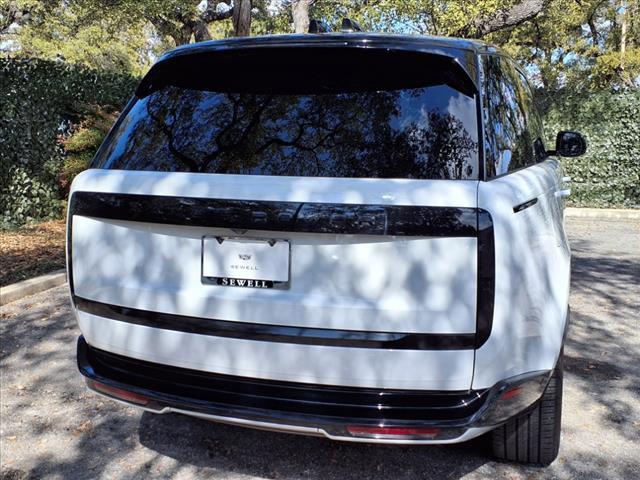 2024 Range Rover Vehicle Photo in SAN ANTONIO, TX 78230-1001