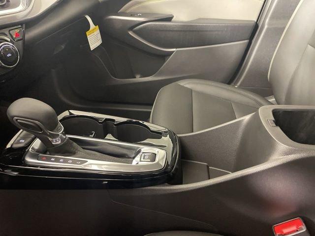 2025 Chevrolet Trax Vehicle Photo in PHOENIX, AZ 85014-3381