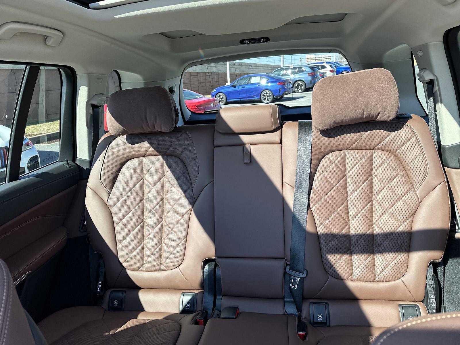 2023 BMW X7 xDrive40i Vehicle Photo in Lancaster, PA 17601