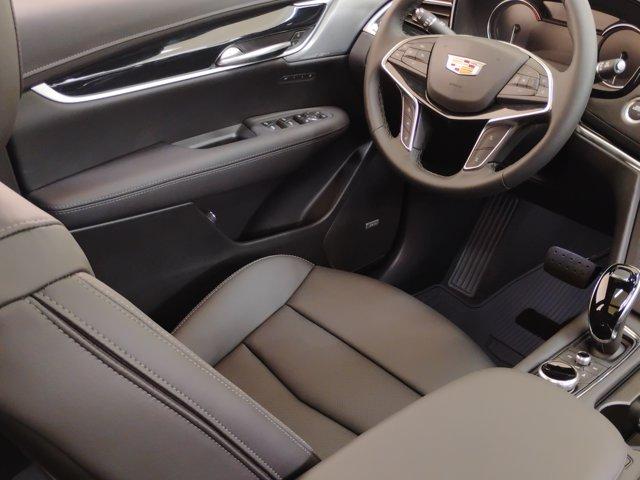 2025 Cadillac XT5 Vehicle Photo in PINEVILLE, NC 28134-8495