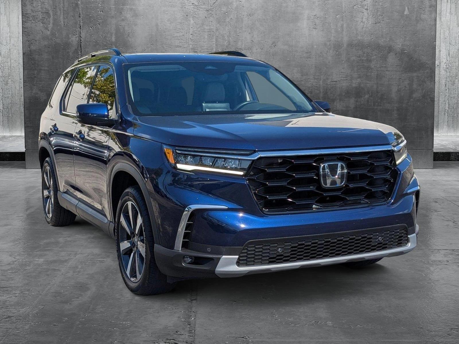 2024 Honda Pilot Vehicle Photo in Miami, FL 33015