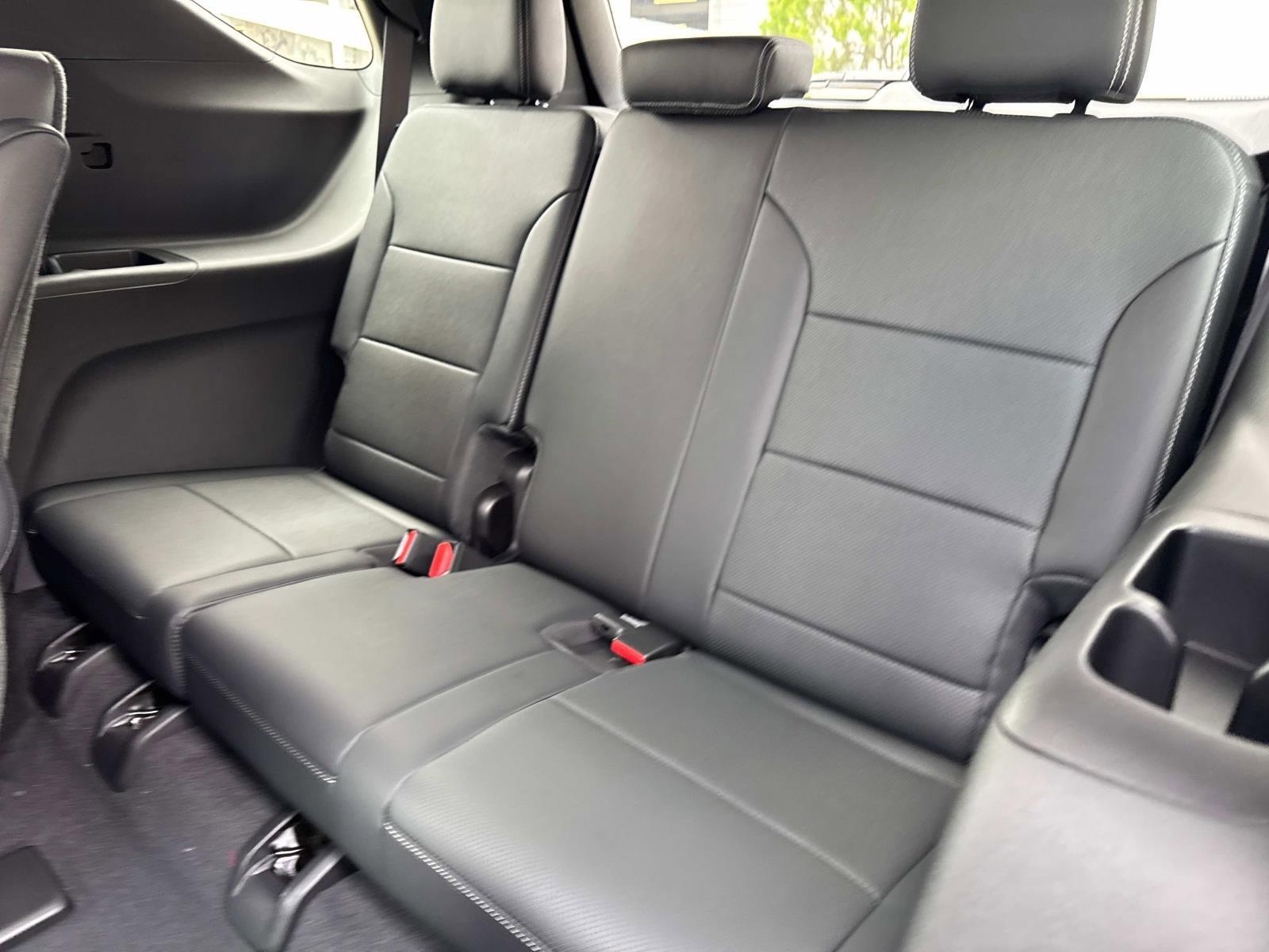 2025 Chevrolet Traverse Vehicle Photo in LOS ANGELES, CA 90007-3794