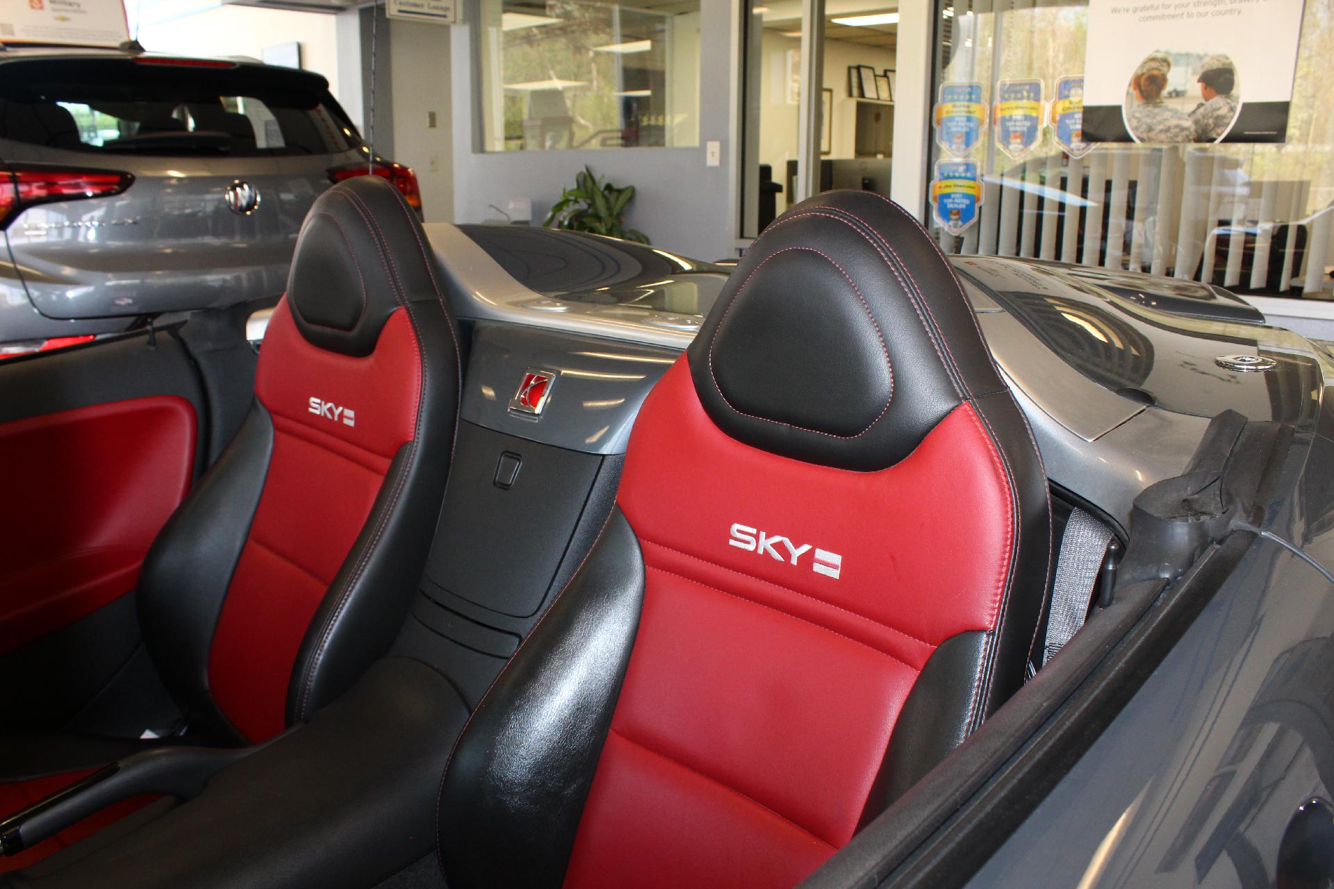 2008 Saturn Sky Vehicle Photo in NORTHAMPTON, MA 01060-1120
