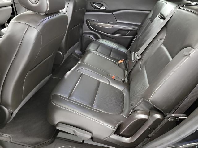 2023 GMC Acadia Vehicle Photo in MANITOWOC, WI 54220-5838