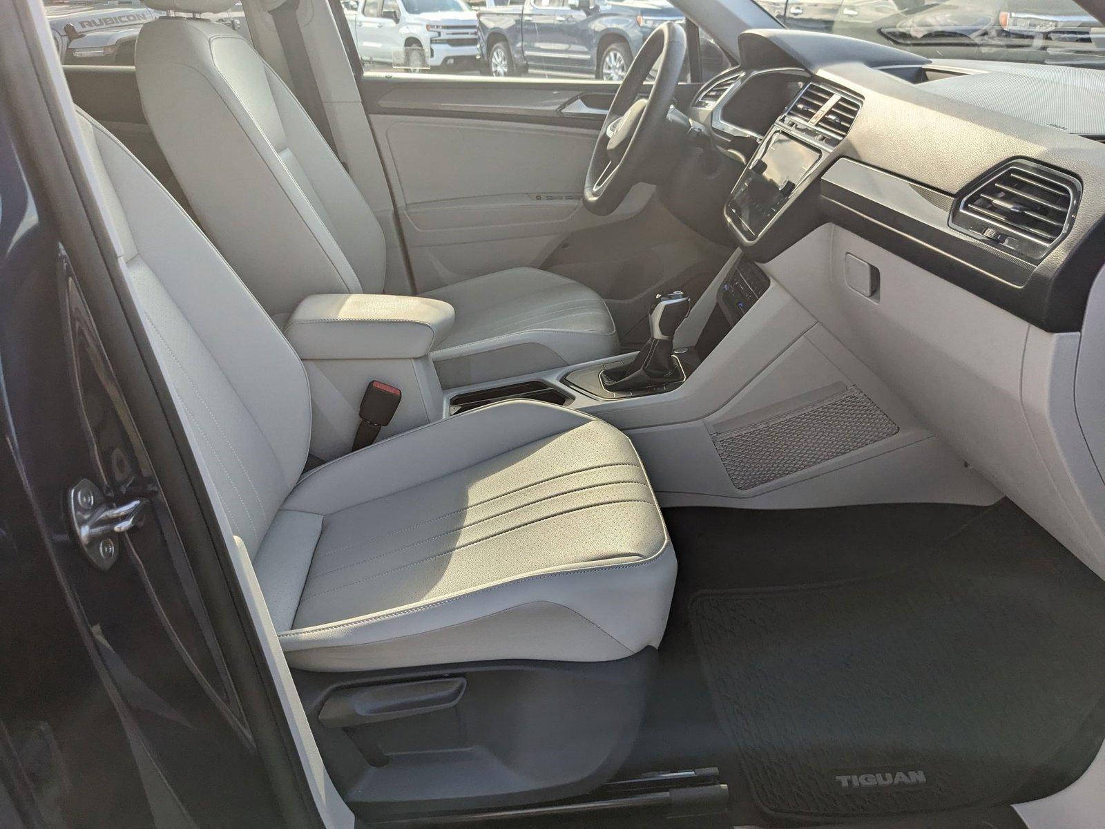 2023 Volkswagen Tiguan Vehicle Photo in MIAMI, FL 33172-3015