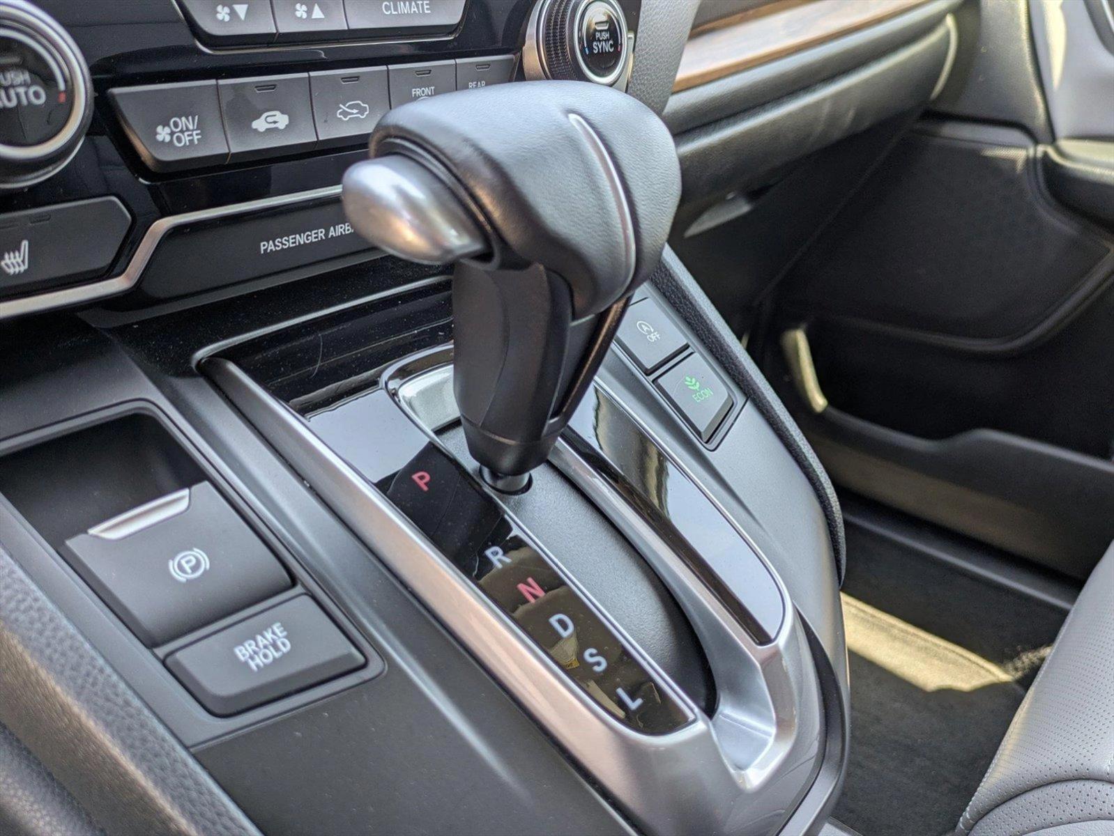 2022 Honda CR-V Vehicle Photo in Valencia, CA 91355