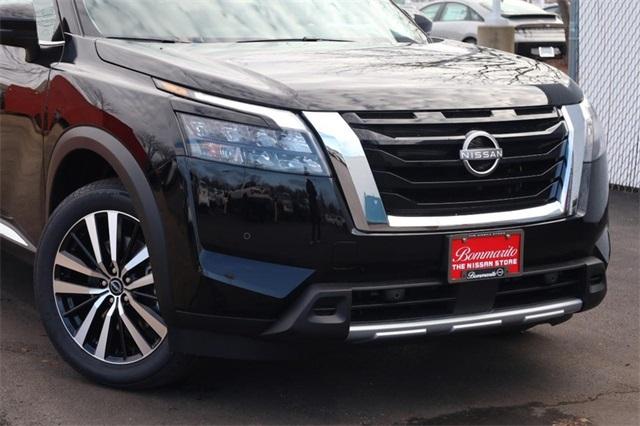 2025 Nissan Pathfinder Vehicle Photo in Hazelwood, MO 63042