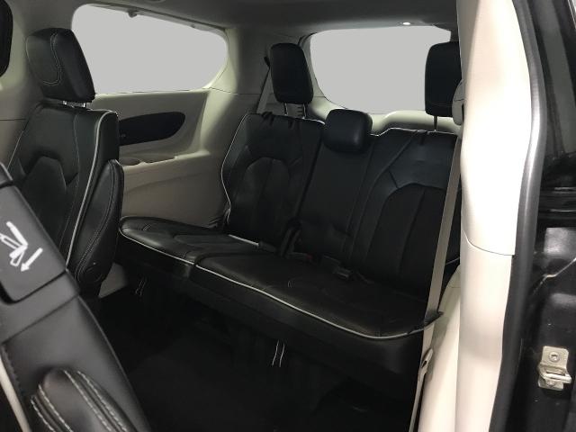 2023 Chrysler Pacifica Vehicle Photo in GREEN BAY, WI 54303-3330
