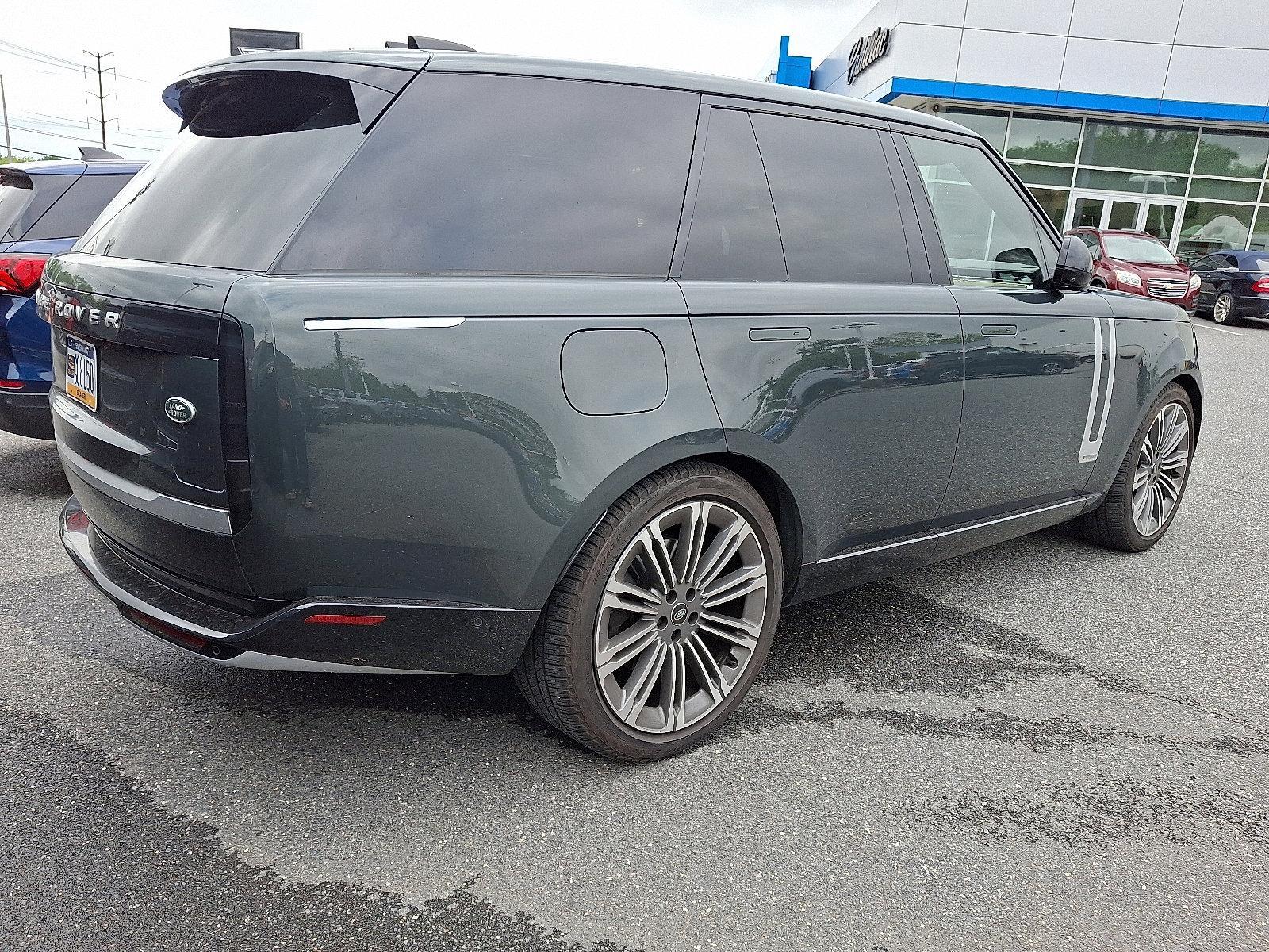 2023 Land Rover Range Rover Vehicle Photo in BETHLEHEM, PA 18017-9401