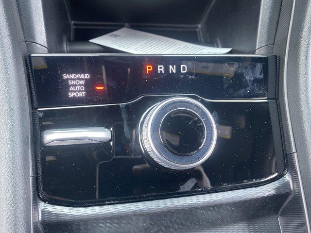 2025 Jeep Grand Cherokee L Vehicle Photo in Doylsetown, PA 18901