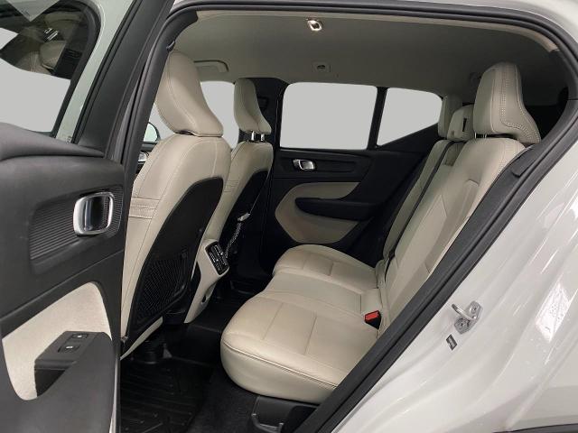 2019 Volvo XC40 Vehicle Photo in Appleton, WI 54913
