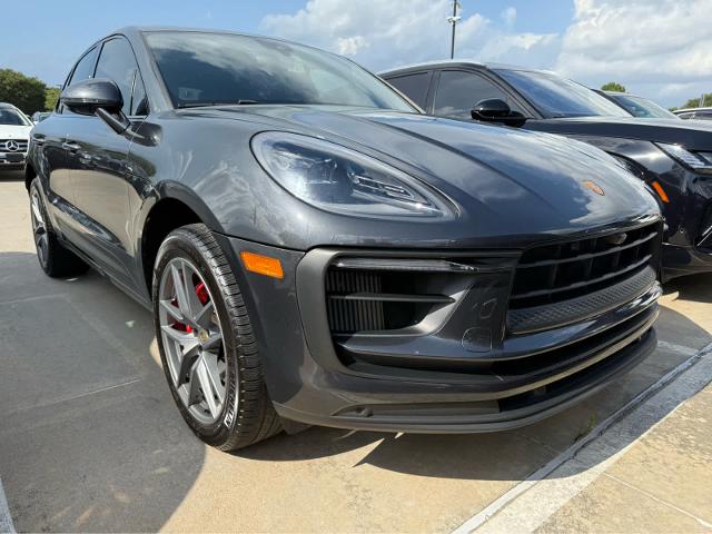 2022 Porsche Macan Vehicle Photo in HOUSTON, TX 77079