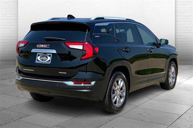 2024 GMC Terrain Vehicle Photo in TOPEKA, KS 66609-0000
