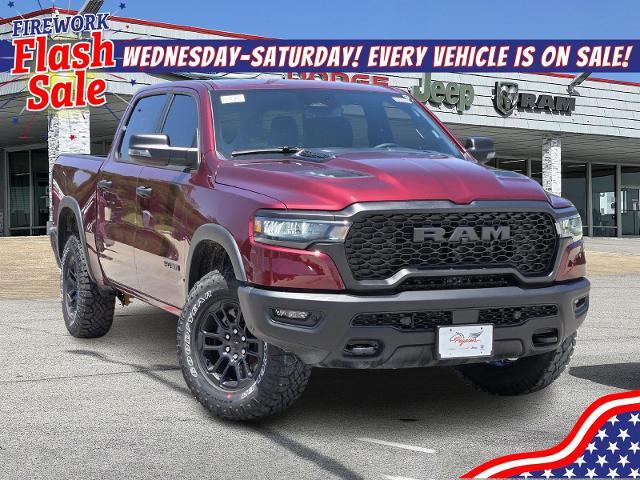 2025 Ram 1500 Vehicle Photo in Ennis, TX 75119-5114