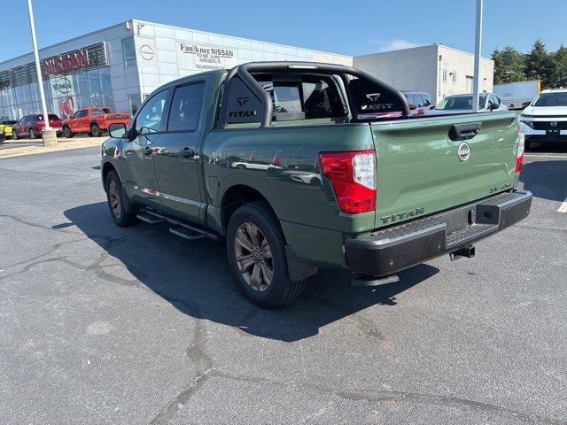 2024 Nissan Titan Vehicle Photo in Harrisburg, PA 17111-1033