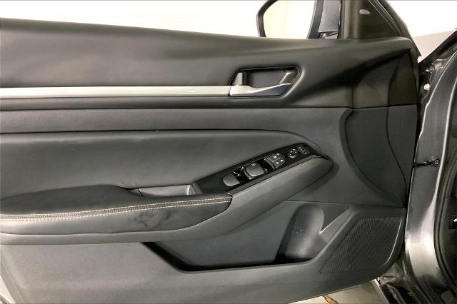 2024 Nissan Altima Vehicle Photo in Lees Summit, MO 64086
