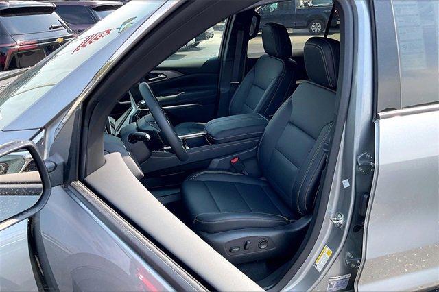 2025 Chevrolet Traverse Vehicle Photo in INDEPENDENCE, MO 64055-1314