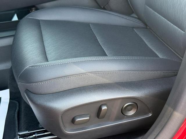 2026 Chevrolet Equinox Vehicle Photo in COLUMBIA, MO 65203-3903
