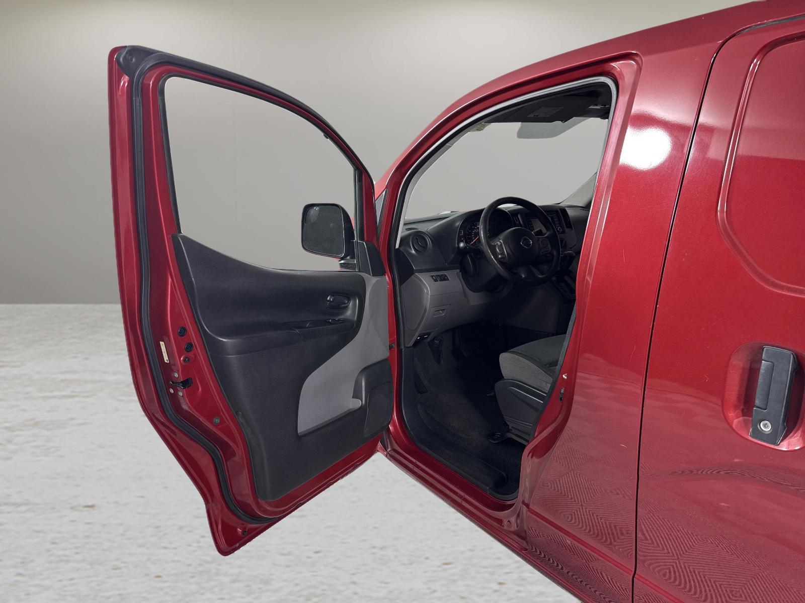 2013 Nissan NV200 Vehicle Photo in Georgetown, TX 78626