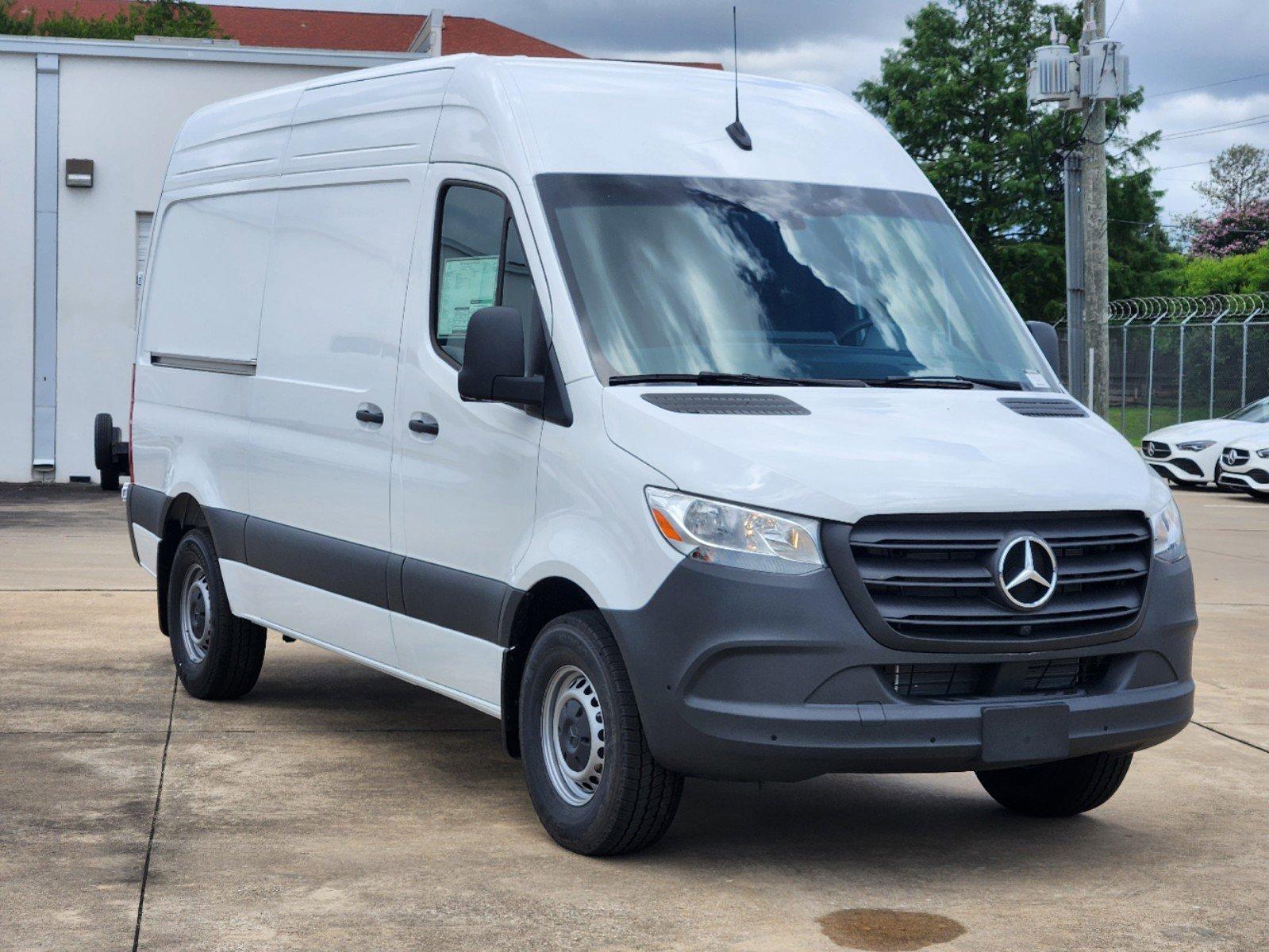 2024 Mercedes-Benz Sprinter Cargo Van Vehicle Photo in HOUSTON, TX 77079