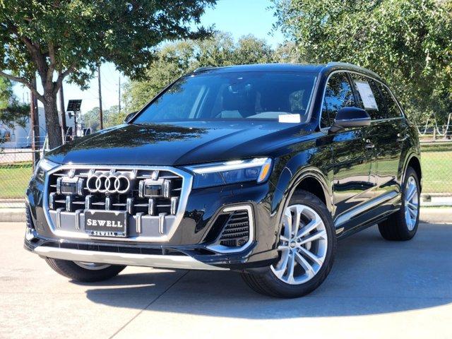 2025 Audi Q7 Vehicle Photo in HOUSTON, TX 77090