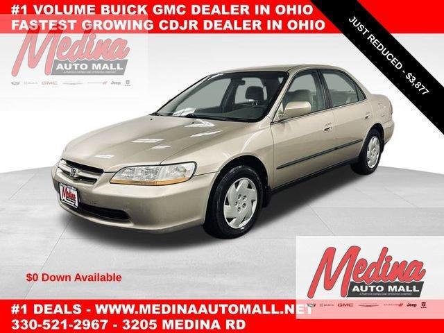 2000 Honda Accord Sdn Vehicle Photo in MEDINA, OH 44256-9631