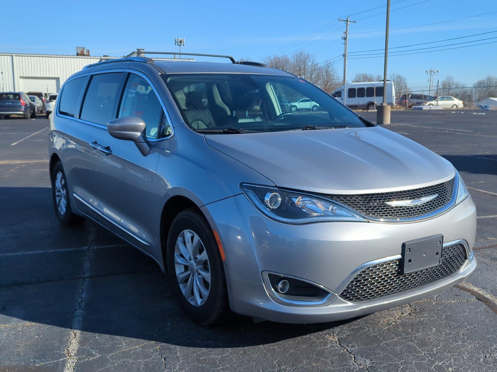 2018 Chrysler Pacifica Vehicle Photo in Memphis, TN 38128