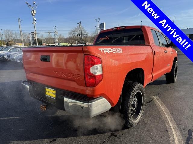 2017 Toyota Tundra 4WD Vehicle Photo in Puyallup, WA 98371