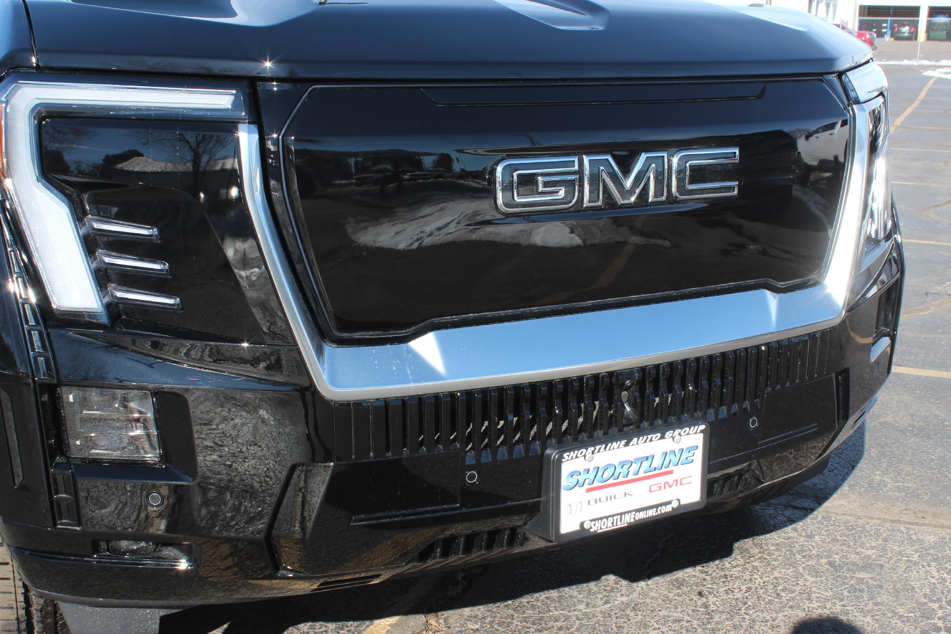 2025 GMC Sierra EV Vehicle Photo in AURORA, CO 80012-4011