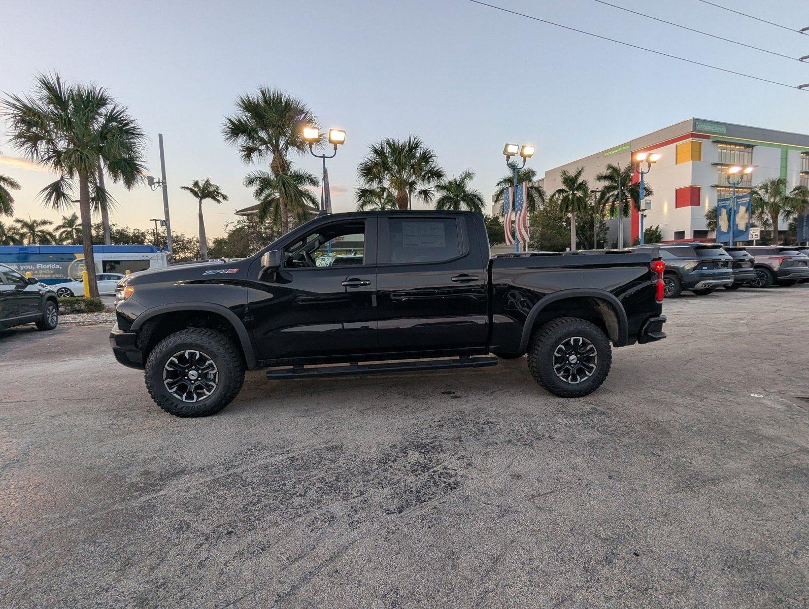 2025 Chevrolet Silverado 1500 Vehicle Photo in MIAMI, FL 33172-3015