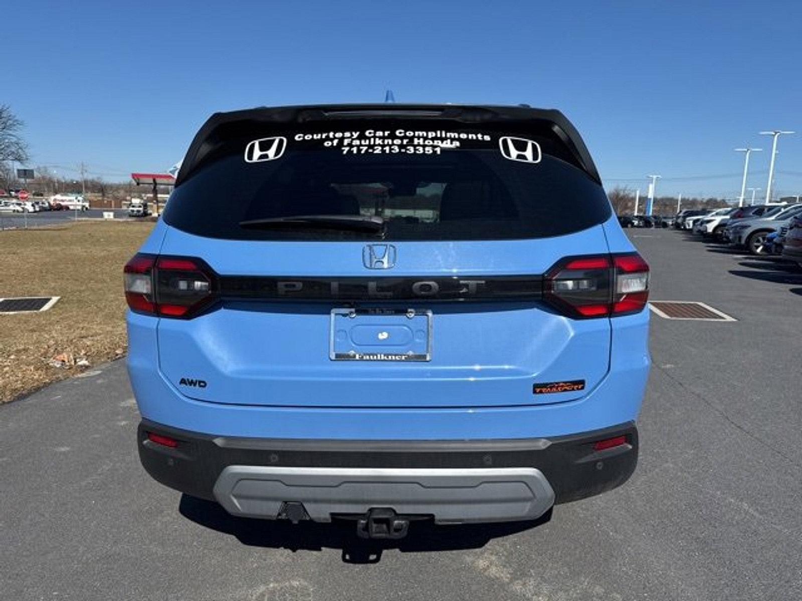 2025 Honda Pilot Vehicle Photo in Harrisburg, PA 17111