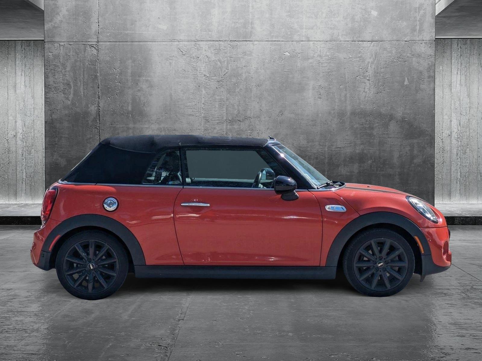 2019 MINI Convertible Vehicle Photo in GREENACRES, FL 33463-3207