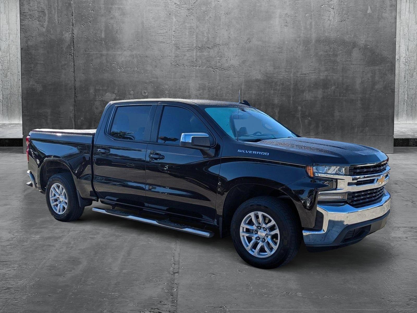 2019 Chevrolet Silverado 1500 Vehicle Photo in PEMBROKE PINES, FL 33024-6534