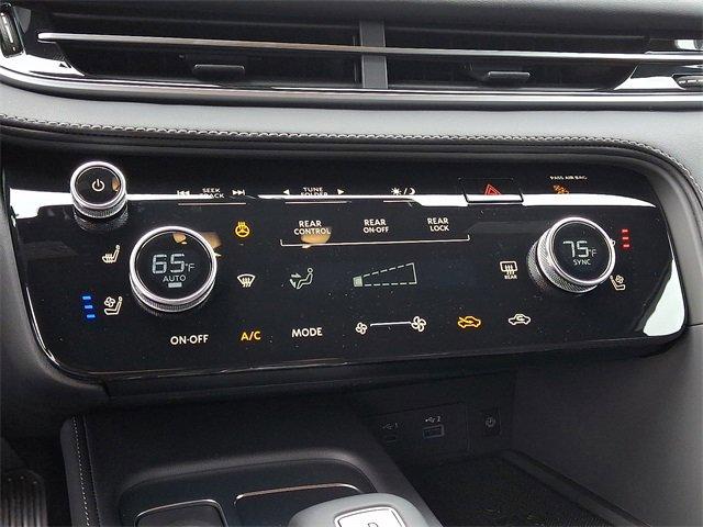 2025 INFINITI QX60 Vehicle Photo in Willow Grove, PA 19090