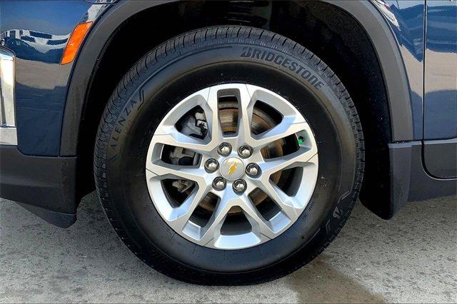 2022 Chevrolet Traverse Vehicle Photo in TOPEKA, KS 66609-0000