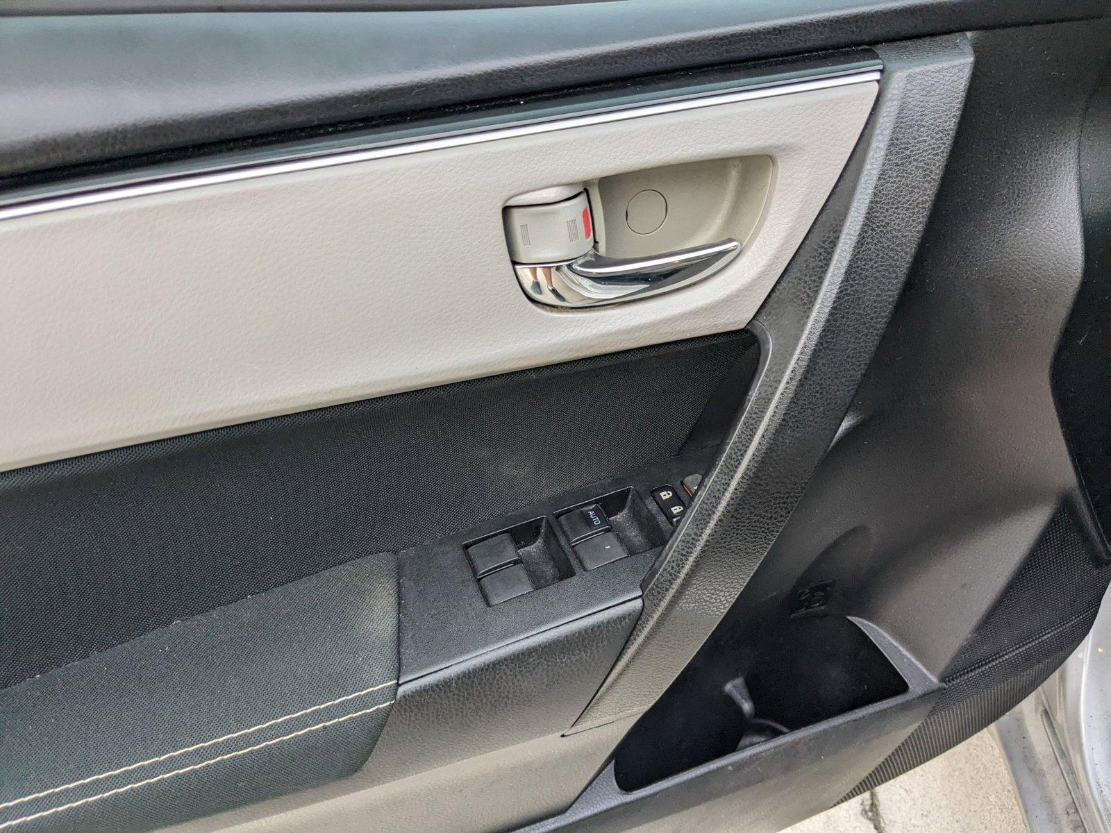 2018 Toyota Corolla Vehicle Photo in Jacksonville, FL 32244