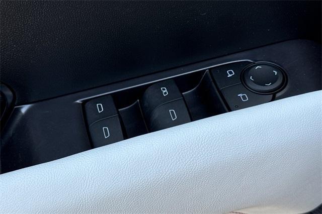 2025 GMC Canyon Vehicle Photo in ELK GROVE, CA 95757-8703