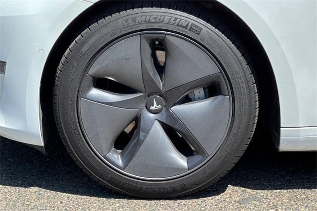 2020 Tesla Model 3 Vehicle Photo in ELK GROVE, CA 95757-8703