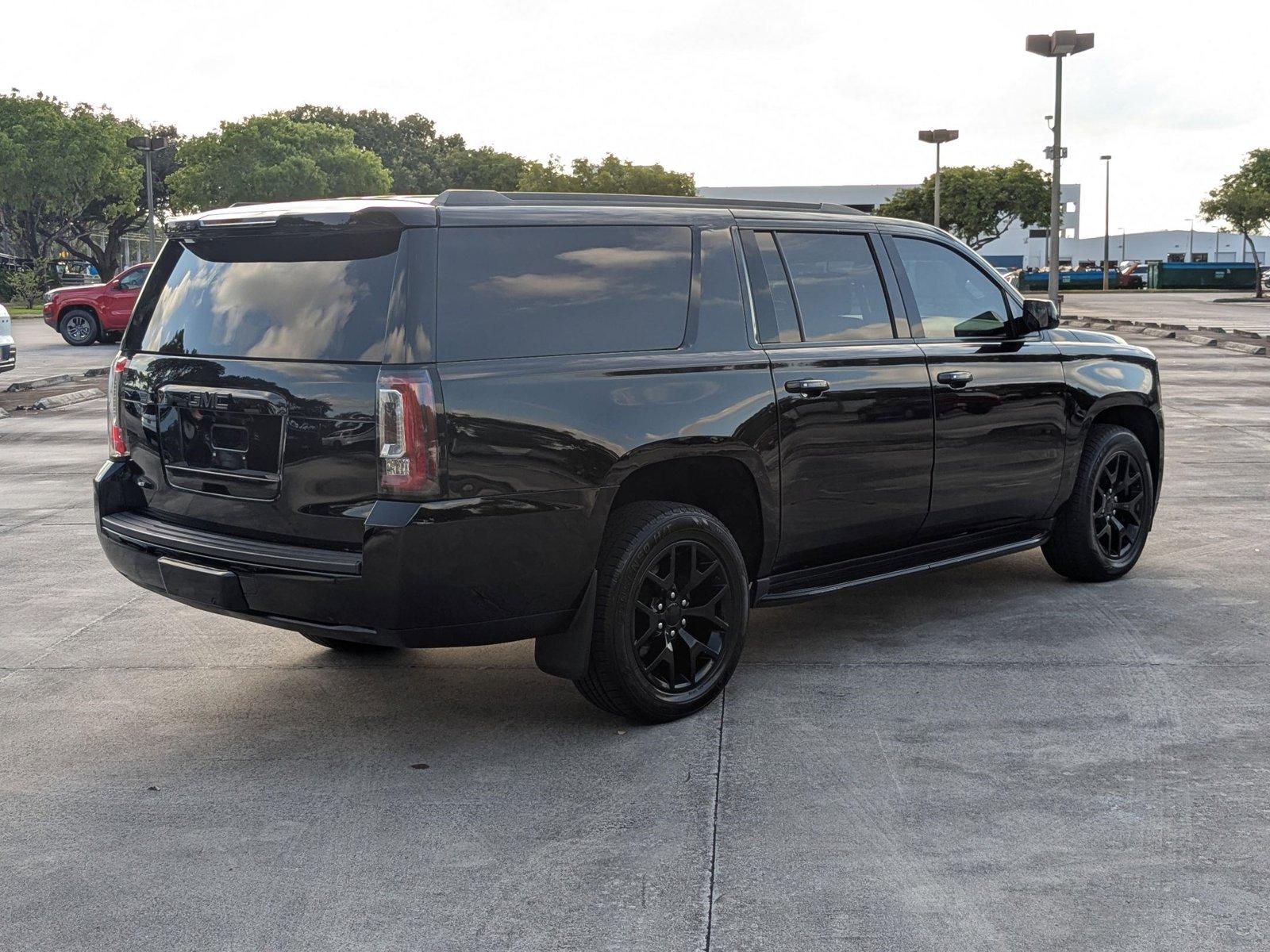 2020 GMC Yukon XL Vehicle Photo in Pembroke Pines , FL 33084