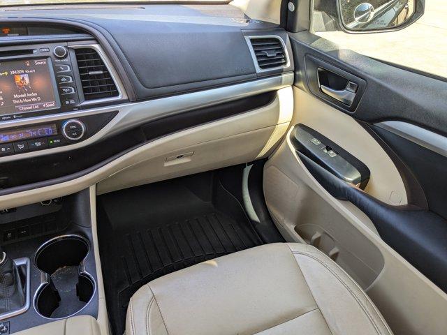 2015 Toyota Highlander Vehicle Photo in BRUNSWICK, GA 31525-1881