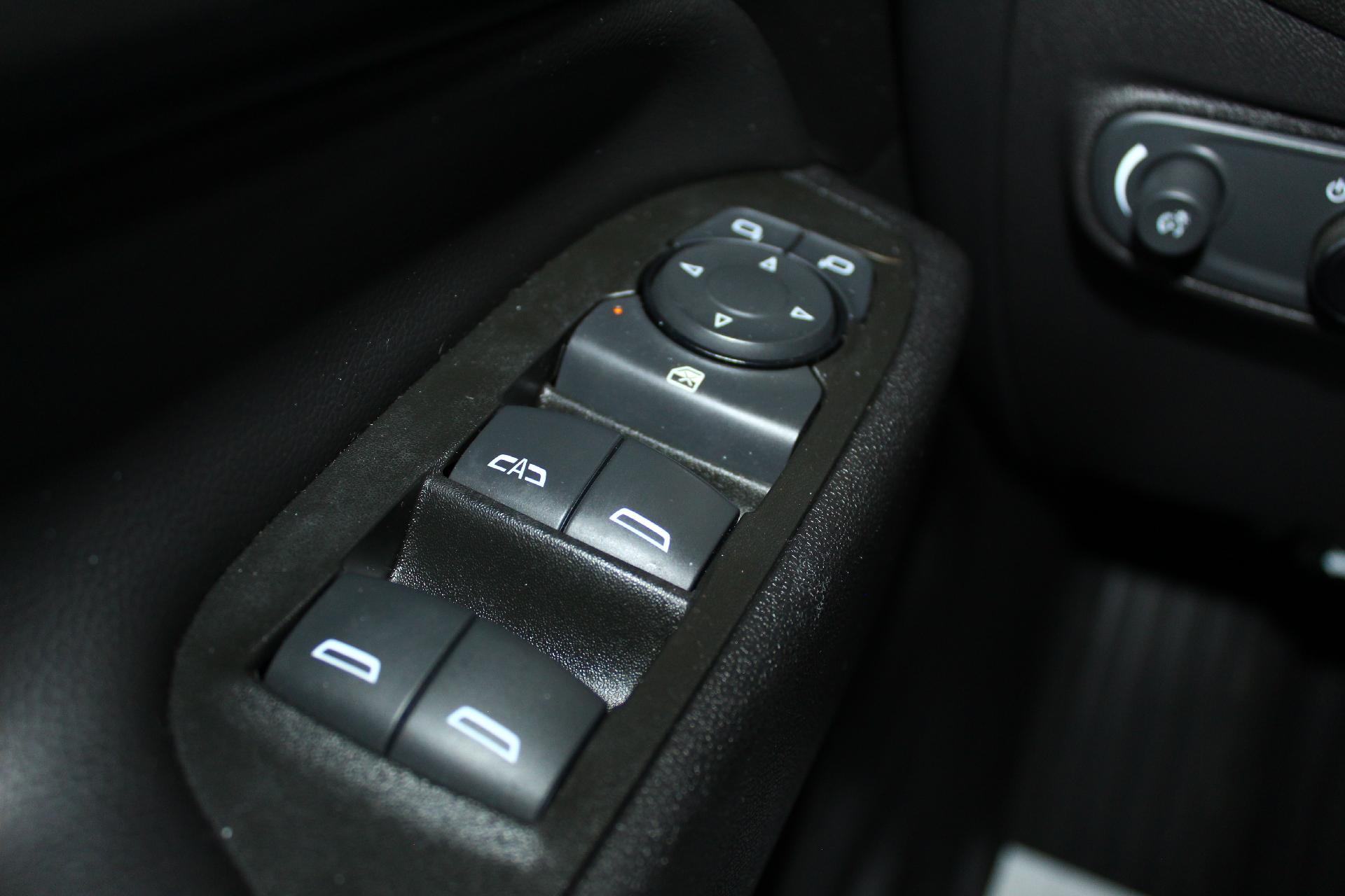 2022 Chevrolet Equinox Vehicle Photo in NORTHAMPTON, MA 01060-1120
