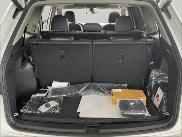 2025 Volkswagen Atlas Vehicle Photo in Oshkosh, WI 54904