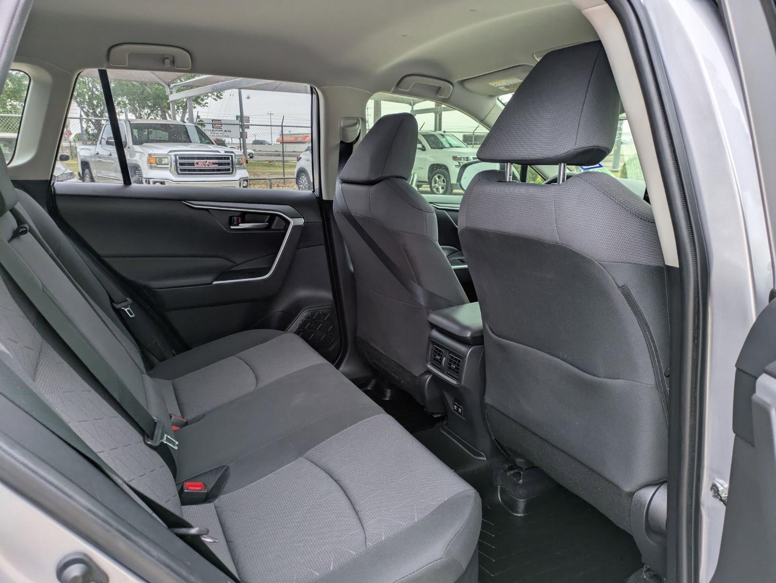 2020 Toyota RAV4 Vehicle Photo in SELMA, TX 78154-1460