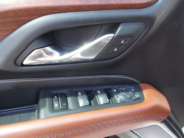 2023 GMC Yukon Vehicle Photo in LOWELL, MA 01852-4336