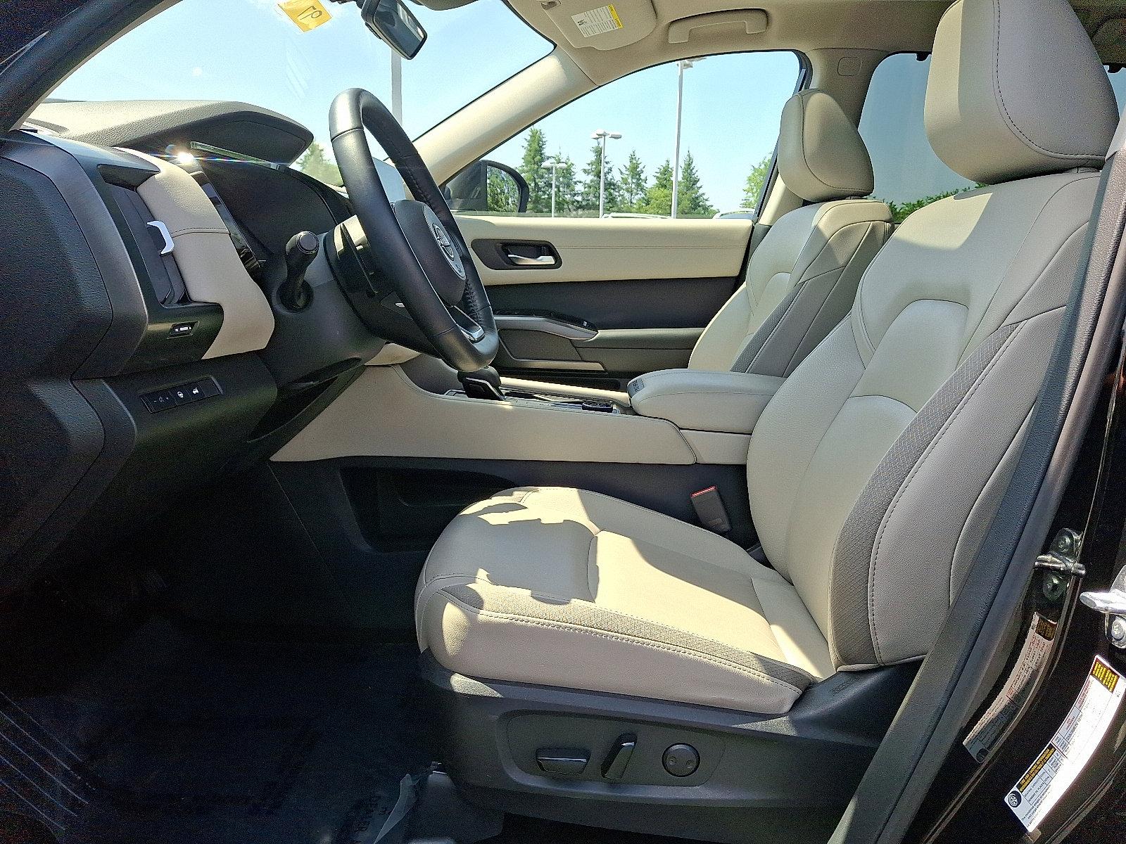 2023 Nissan Pathfinder Vehicle Photo in Harrisburg, PA 17111-1033