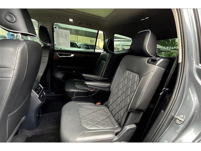 2024 Volkswagen Atlas Vehicle Photo in San Antonio, TX 78230